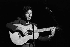 Leonard cohen 'Famous Blue Raincoat'