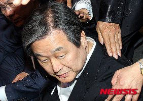 광주서 물세례 맞는 김무성